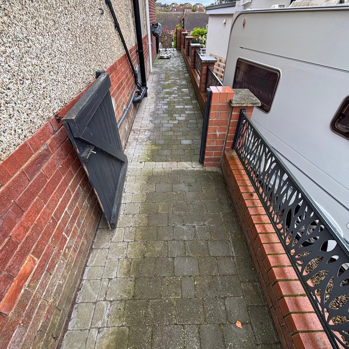 Dirty alley before cleaning